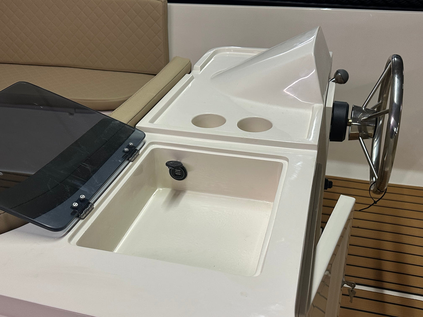 Clever 49 Suzuki 9.9 pk injectie