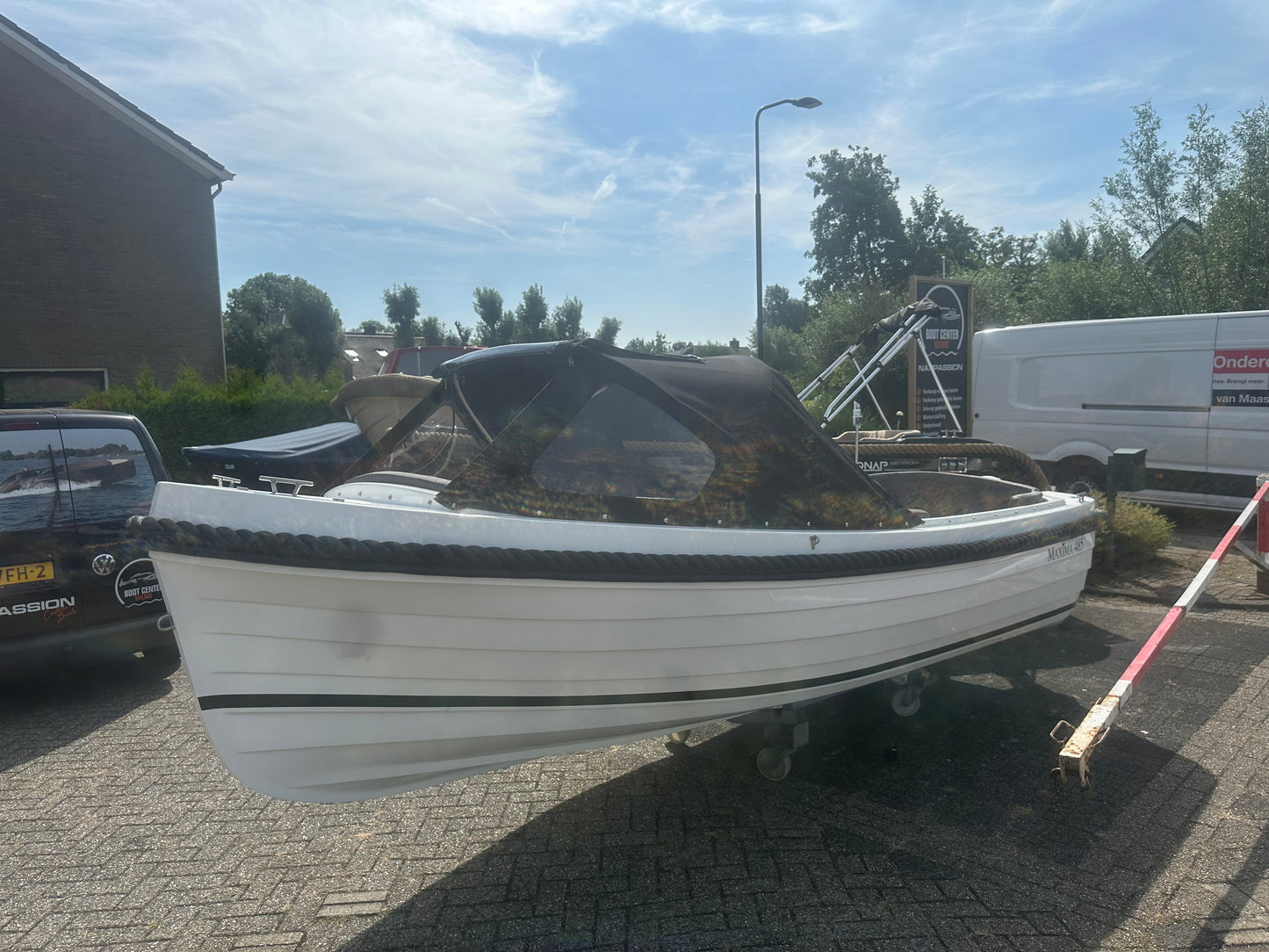 Nieuwe Sloep 485 met selva 9.9 pk