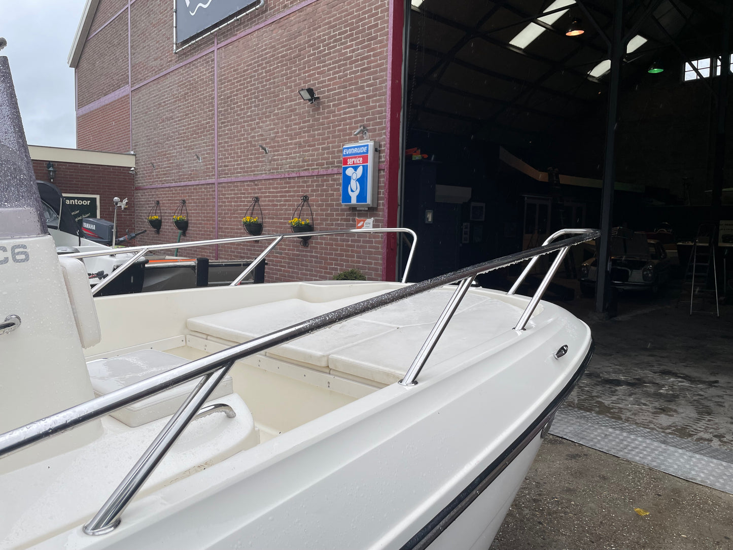 Bayliner element