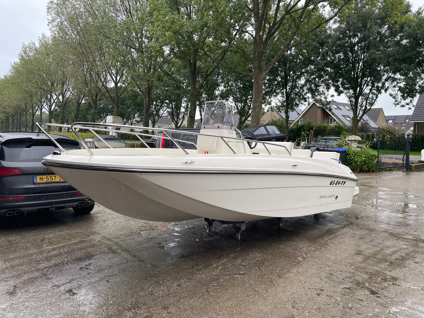 Bayliner element