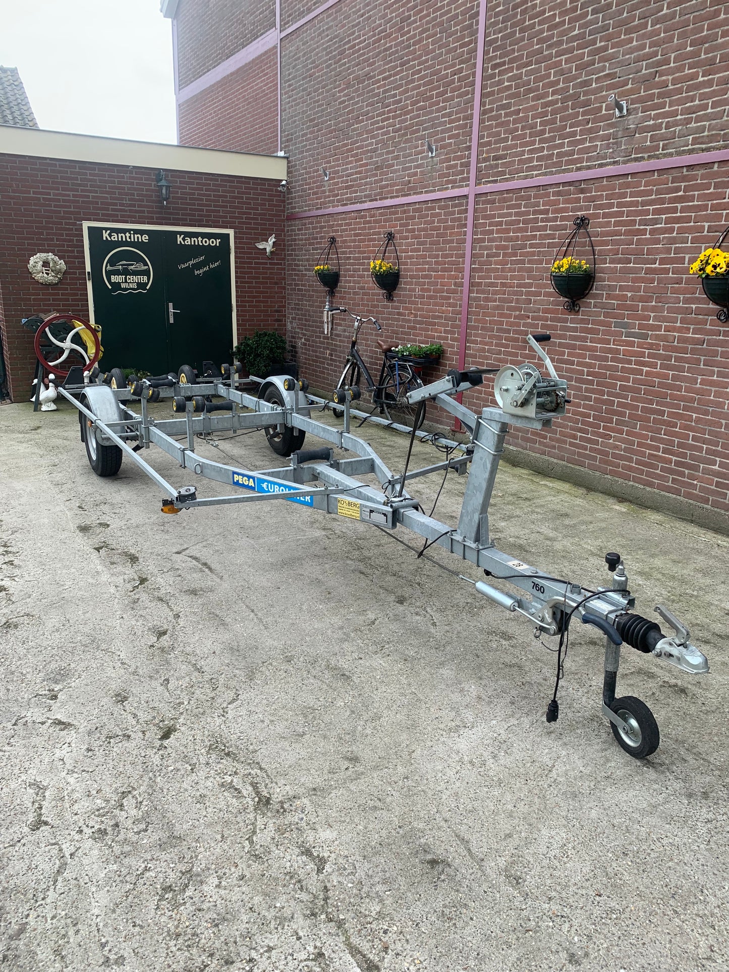 PEGA SH1350 trailer