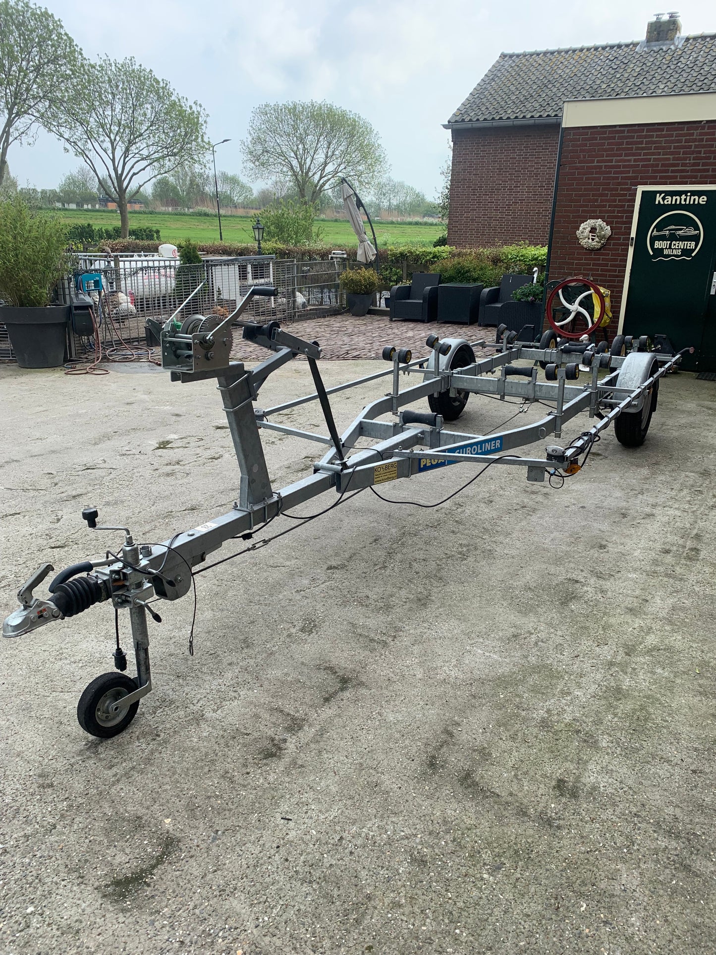 PEGA SH1350 trailer