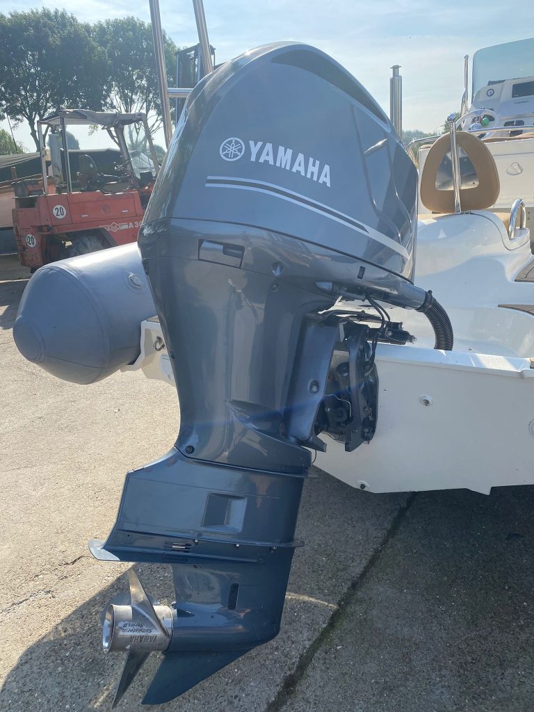 Zodiac 850 Pro Open inc. 300 PK Yamaha