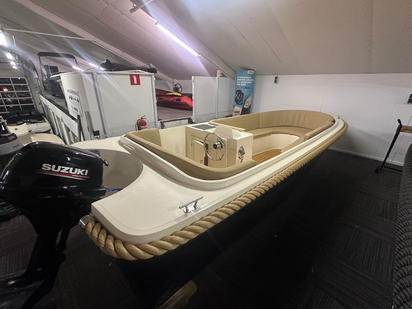 Clever 49 Suzuki 9.9 pk injectie