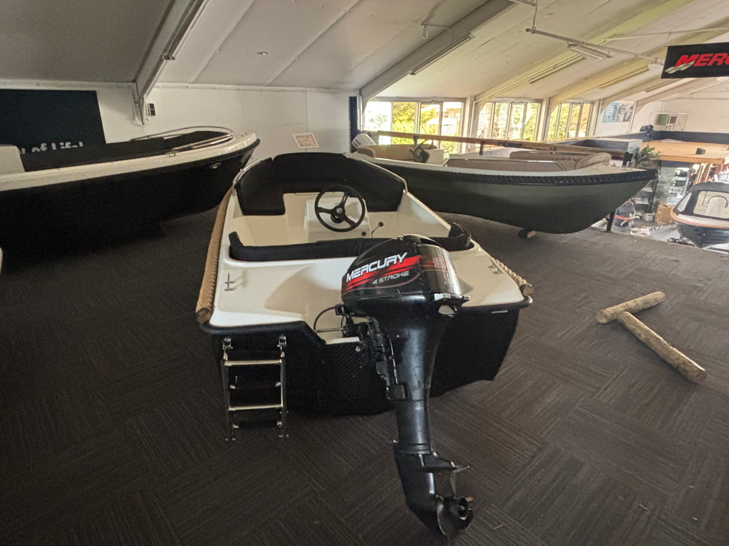 Nieuwe Sea - Finder 435 Mercury 9.9 pk