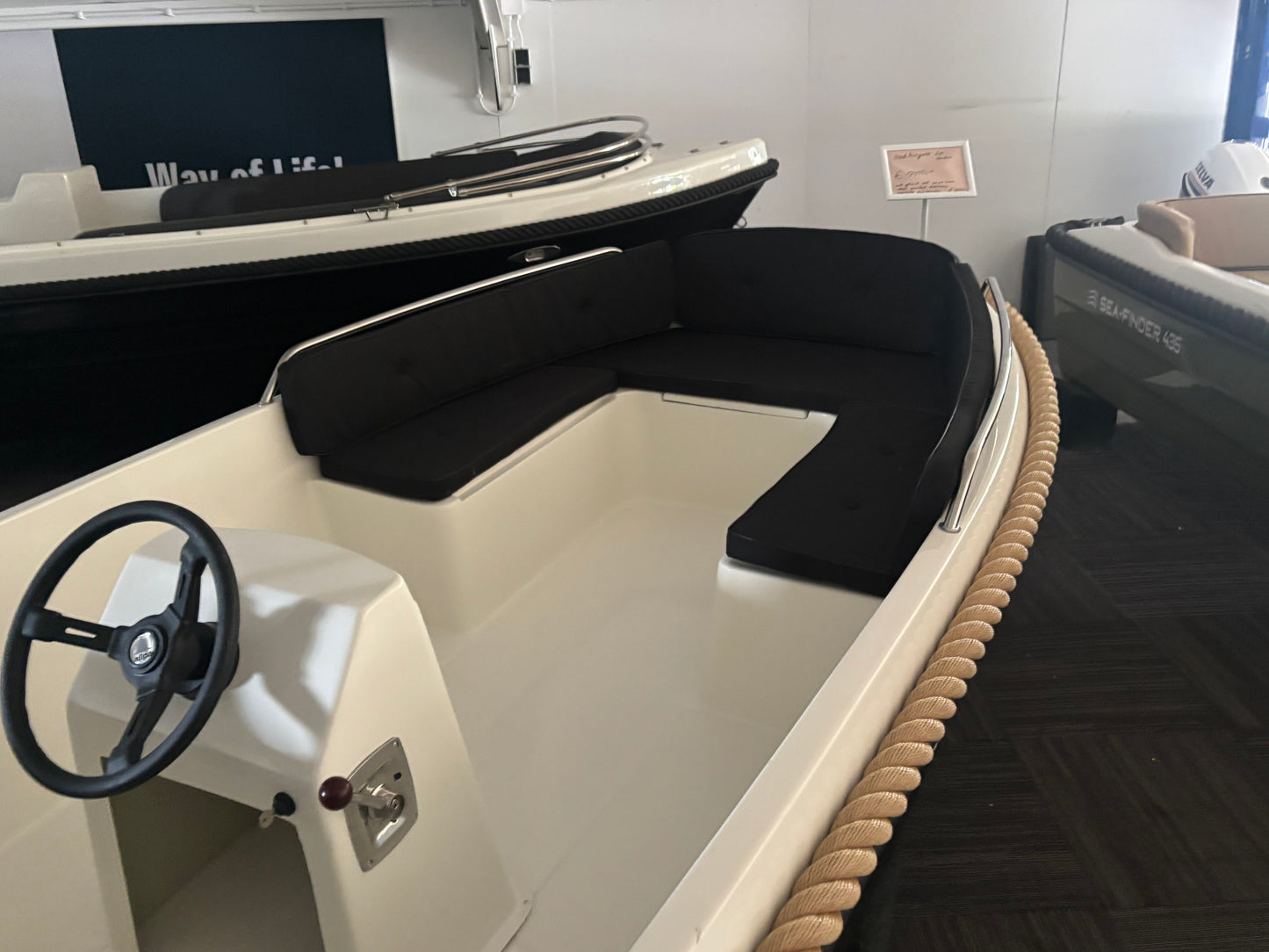 Nieuwe Sea - Finder 435 Mercury 9.9 pk