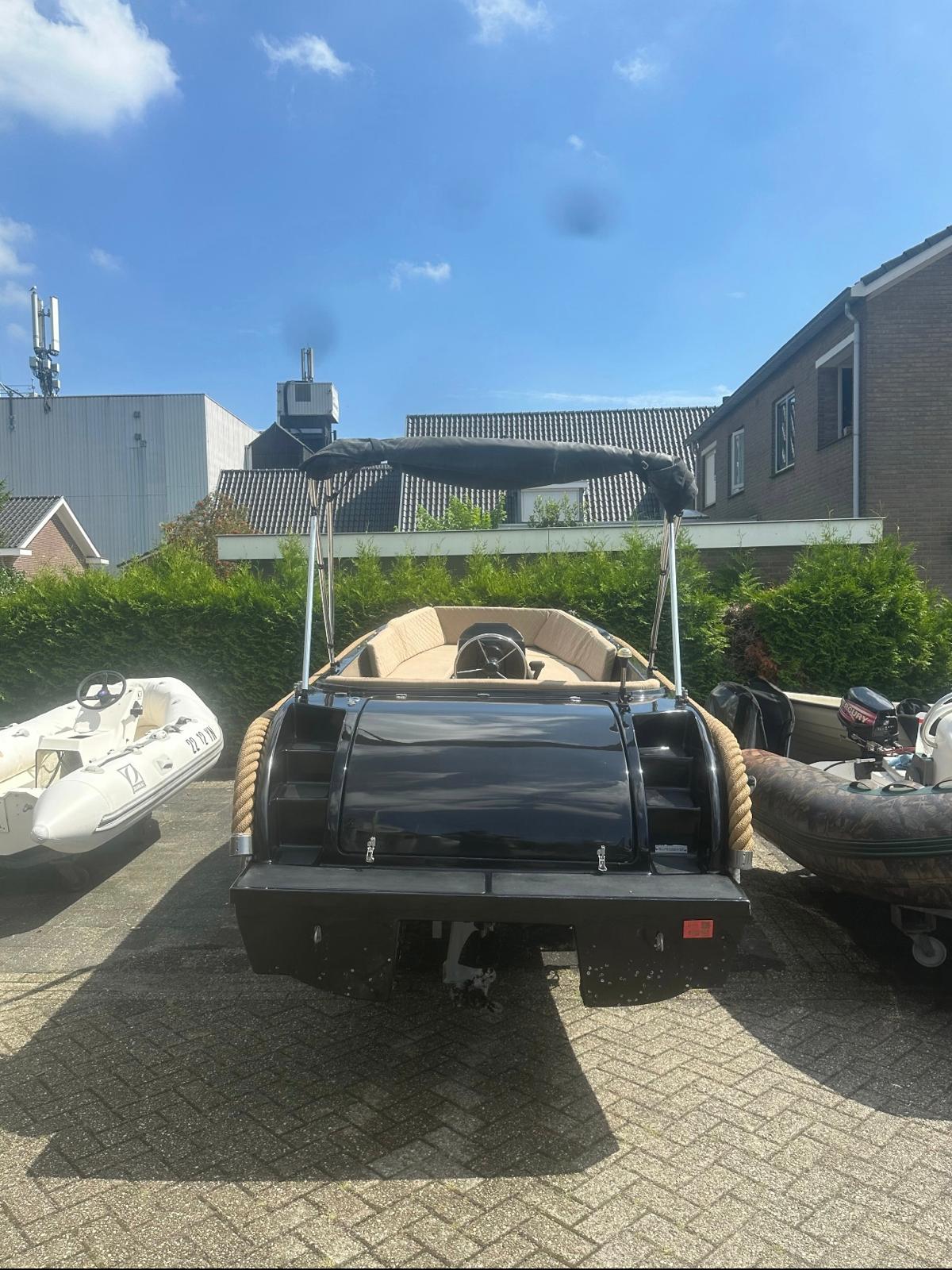 QNAP 530 tender 9.9 pk Suzuki