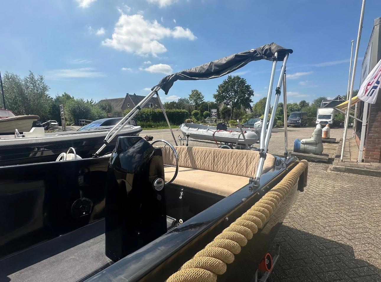 QNAP 530 tender 9.9 pk Suzuki